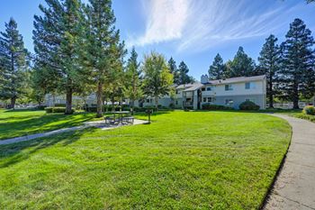 Lush Green Landscape at Monte Bello Apartments, California, 95826